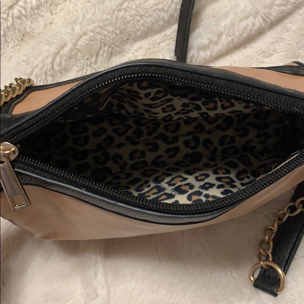Crossbody - Picture 4 of 4